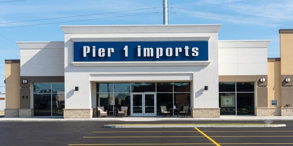 Pier 1 Imports & Retail Storefront Complex